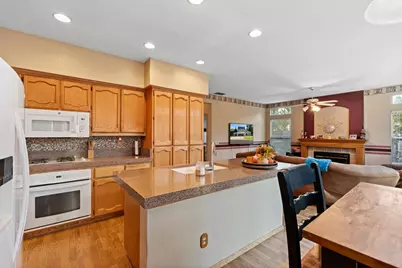 9376 Crowell Drive, Elk Grove, CA 95624 - Photo 25