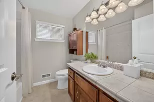 7219 Harbor Light Way, Sacramento, CA 95831 - Photo 37