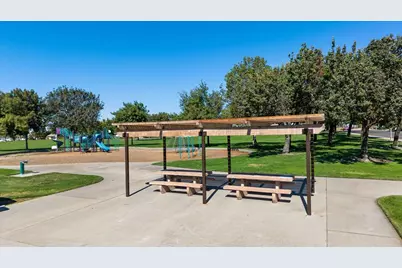 1084 Eastburg Court, Ripon, CA 95366 - Photo 71