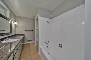 2441 Drayton Dr, Sacramento, CA 95825 - Photo 21
