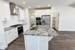 12802 Knightsbrook Ave, Rancho Cordova, CA 95742 - Photo 29