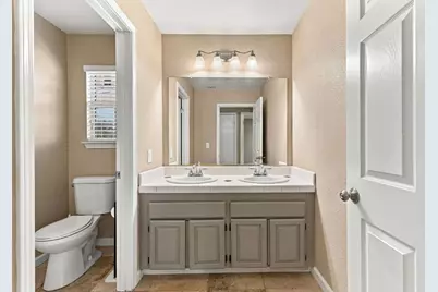 6012 Laguna Park Drive, Elk Grove, CA 95758 - Photo 31