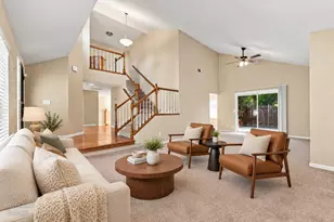 6012 Laguna Park Dr, Elk Grove, CA 95758 - Photo 7