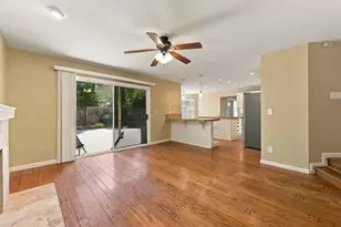 6012 Laguna Park Dr, Elk Grove, CA 95758 - Photo 17