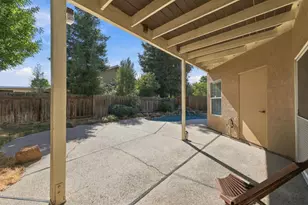 6012 Laguna Park Dr, Elk Grove, CA 95758 - Photo 43