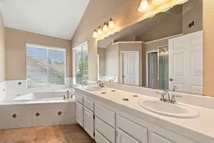 6012 Laguna Park Dr, Elk Grove, CA 95758 - Photo 25