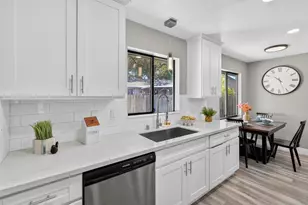 4301 45th Ave, Sacramento, CA 95824 - Photo 3