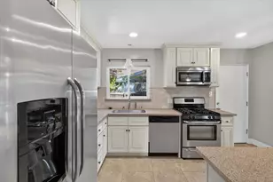 3941 Downey Way, Sacramento, CA 95817 - Photo 9