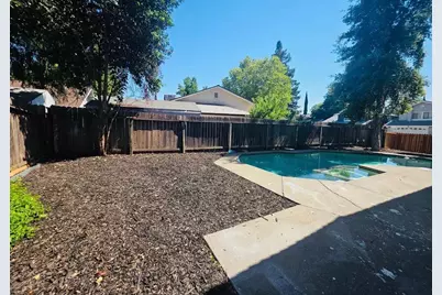 1450 Oak Nob Way, Sacramento, CA 95833 - Photo 9