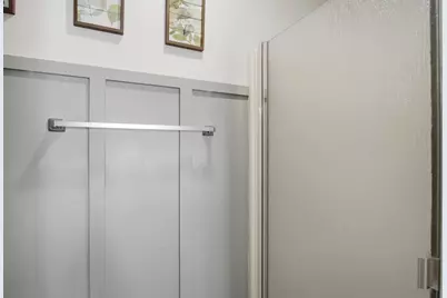 1200 Lakewood Avenue #17, Modesto, CA 95355 - Photo 23