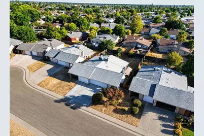 7616 Birdie Court, Sacramento, CA 95828 - Photo 25