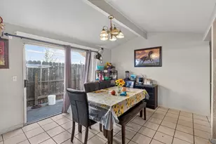 7616 Birdie Ct, Sacramento, CA 95828 - Photo 13