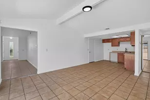 7616 Birdie Ct, Sacramento, CA 95828 - Photo 35