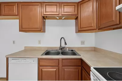 7616 Birdie Court, Sacramento, CA 95828 - Photo 41