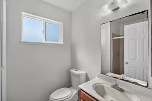 7616 Birdie Ct, Sacramento, CA 95828 - Photo 51