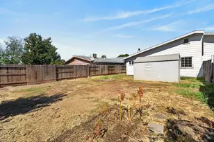 7616 Birdie Ct, Sacramento, CA 95828 - Photo 57
