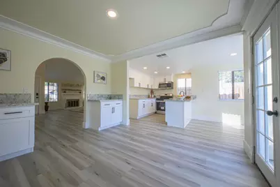 2174 Lejano Way, Sacramento, CA 95833 - Photo 13