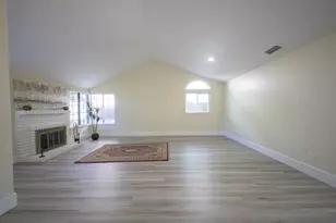 2174 Lejano Way, Sacramento, CA 95833 - Photo 21