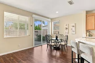10224 Blossom Ridge Dr, Elk Grove, CA 95757 - Photo 21