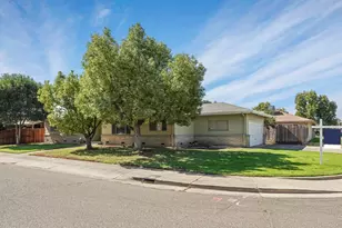 55 N Allen Dr, Lodi, CA 95242 - Photo 3