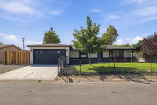 8208 Bruns Way, Sacramento, CA 95828 - Photo 1