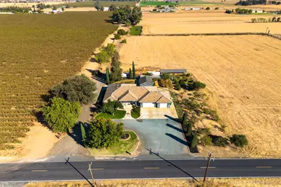 10897 E Collier Road, Acampo, CA 95220 - Photo 3