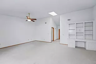 6793 E Cambridge Ave, Fresno, CA 93727 - Photo 33
