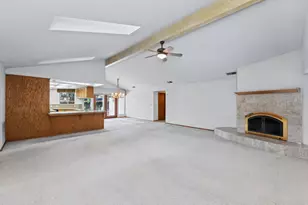 6793 E Cambridge Ave, Fresno, CA 93727 - Photo 9