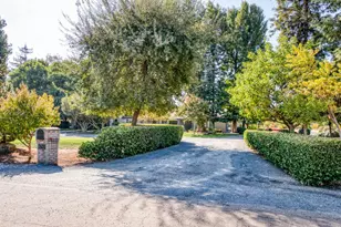 6793 E Cambridge Ave, Fresno, CA 93727 - Photo 3