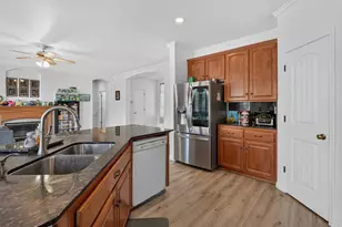 9161 Purrington Ct, Sacramento, CA 95829 - Photo 17