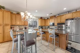 1513 Dinard Ct, Hughson, CA 95326 - Photo 5