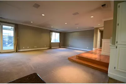 8313 Briarcliff Way, Sacramento, CA 95826 - Photo 5