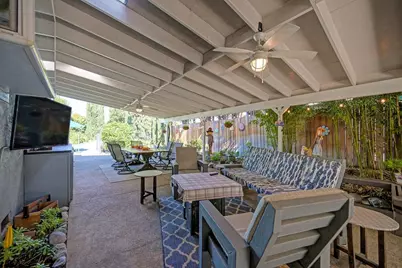 8565 Garland Crest Court, Elk Grove, CA 95624 - Photo 43