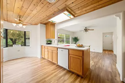 4540 Laurelwood Way, Sacramento, CA 95864 - Photo 9