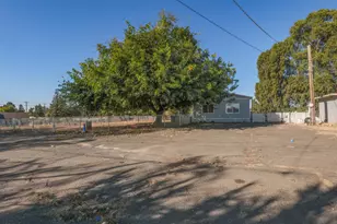 131 U St, Rio Linda, CA 95673 - Photo 7
