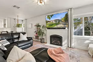 1348 57th St, Sacramento, CA 95819 - Photo 9