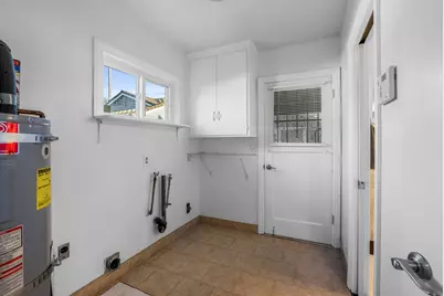 36 W Mendocino Avenue, Stockton, CA 95204 - Photo 17