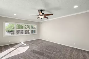 2215 Stover Wy, Sacramento, CA 95822 - Photo 31