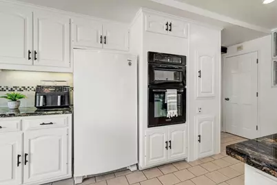 9201 La Serena Drive, Fair Oaks, CA 95628 - Photo 23