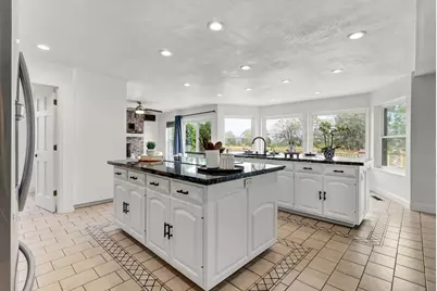9201 La Serena Drive, Fair Oaks, CA 95628 - Photo 25