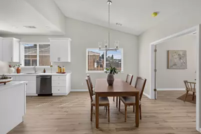 1038 W 24th St, Merced, CA 95340 - Photo 17