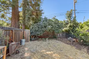 1442 Potrero Way, Sacramento, CA 95822 - Photo 47