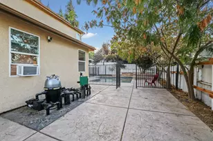 1725 Luna Bella Ln, Manteca, CA 95337 - Photo 59