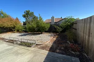 4413 Freitag Way, Elk Grove, CA 95758 - Photo 17