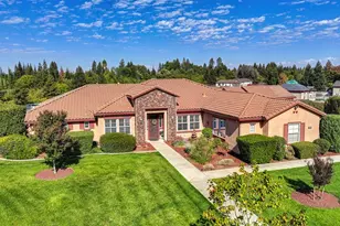 10201 Atlantis Dr, Elk Grove, CA 95624 - Photo 5