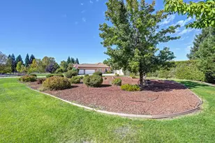10201 Atlantis Dr, Elk Grove, CA 95624 - Photo 13