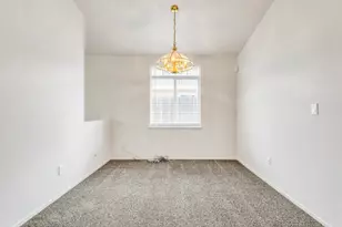 8274 Golden Park Ct, Sacramento, CA 95828 - Photo 11