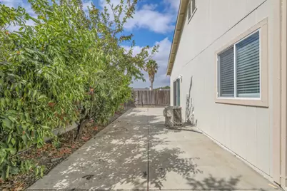 8274 Golden Park Court, Sacramento, CA 95828 - Photo 39