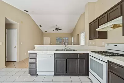 214 Shadywood Avenue, Lathrop, CA 95330 - Photo 9