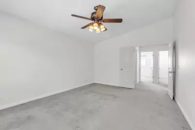 8559 Coral Crest Court, Elk Grove, CA 95624 - Photo 5